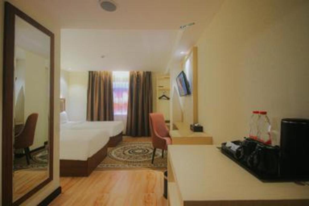 Grand Qin Hotel Banjarbaru Dış mekan fotoğraf