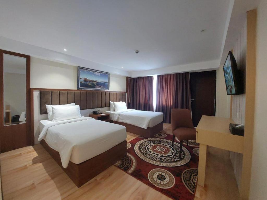 Grand Qin Hotel Banjarbaru Dış mekan fotoğraf