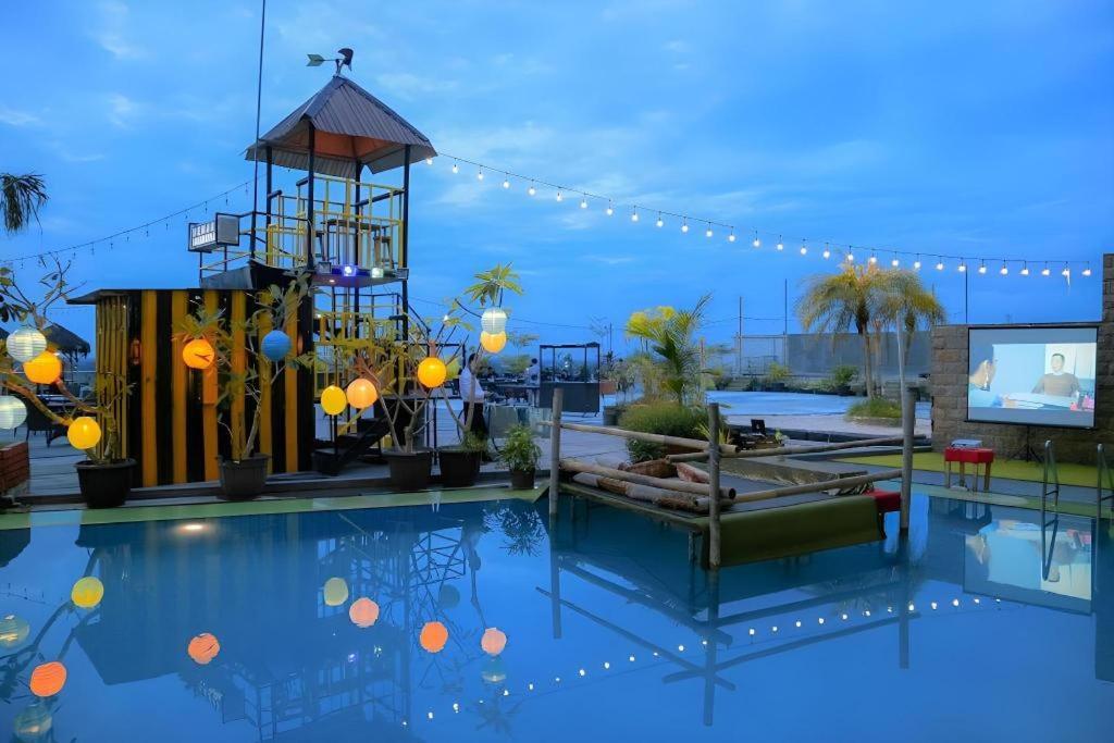 Grand Qin Hotel Banjarbaru Dış mekan fotoğraf