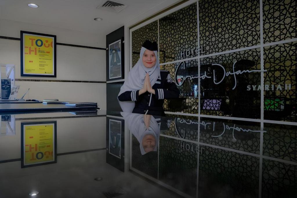Grand Qin Hotel Banjarbaru Dış mekan fotoğraf