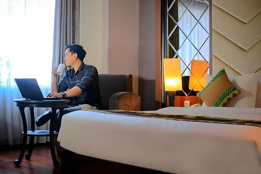 Grand Qin Hotel Banjarbaru Dış mekan fotoğraf